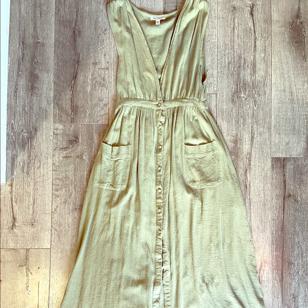 Billabong dress button down with slit up middle
